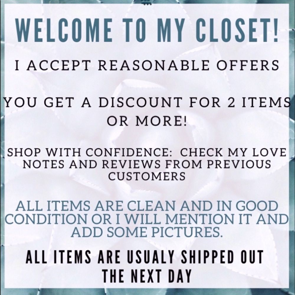 2/40$TOMMY Hilfiger cute dress blouse flutter detail button up blue white formal - Picture 8 of 9